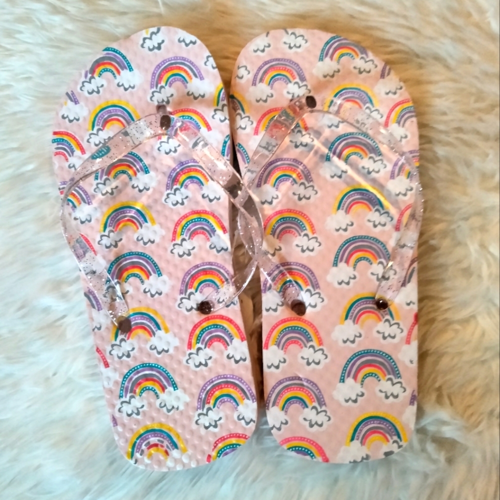 5 for $10 🥳 Kids pink rainbow flip flop sandals